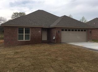 1016 Hope Ln, Searcy, AR 72143