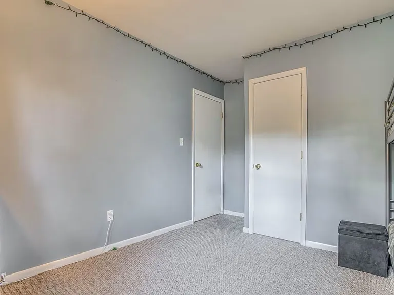 9909 Maidbrook Rd — Photo 25