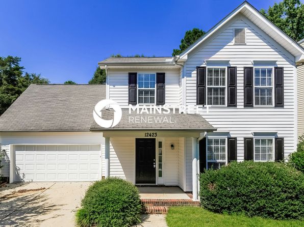 12423 Autumn Blaze Dr