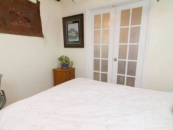 5th image of 85 Stanton St APT 5A