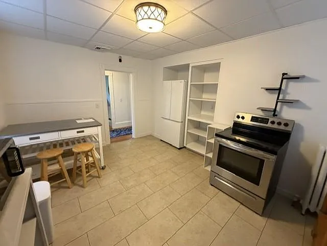 547 Spring St #2 — Photo 8