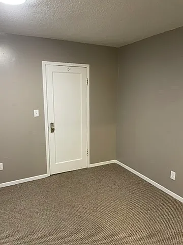 422 Walnut St #4 — Photo 15