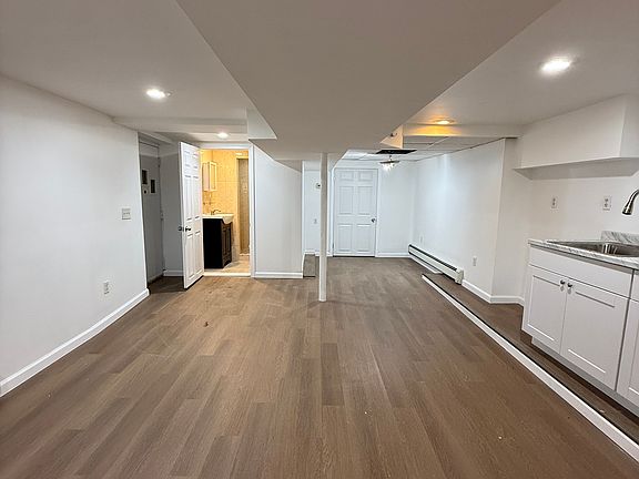 4th image of 2910 Baisley Ave #G