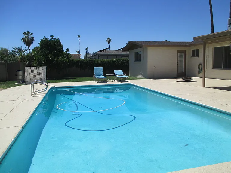 2131 E Palmcroft Dr — Photo 28