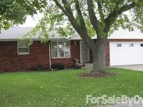 716 N Leona Ln, Forrest, IL 61741