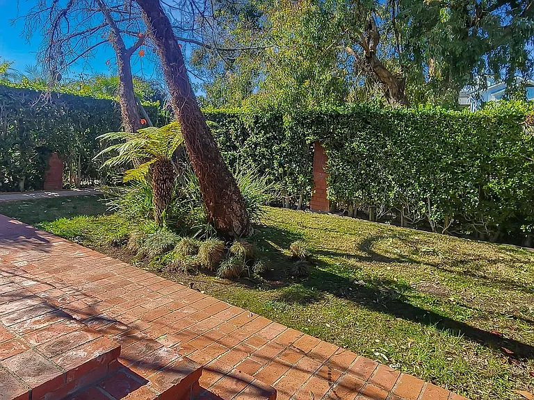 850 N La Jolla Ave — Photo 18