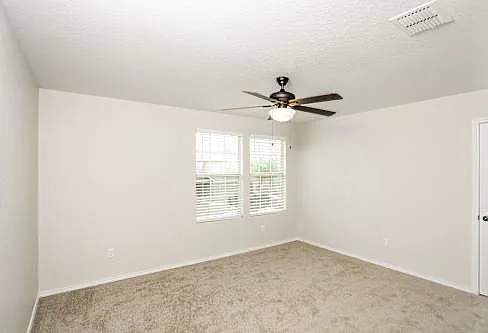 490 Walnut Crst — Photo 5