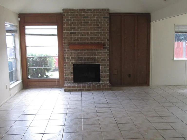 10806 Lynbrook Dr #B — Photo 23