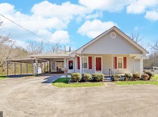 1633 Mize Rd, Toccoa, GA 30577