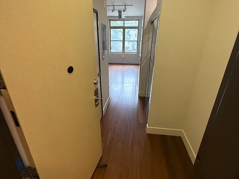 38 Harriet St #202 — Photo 5