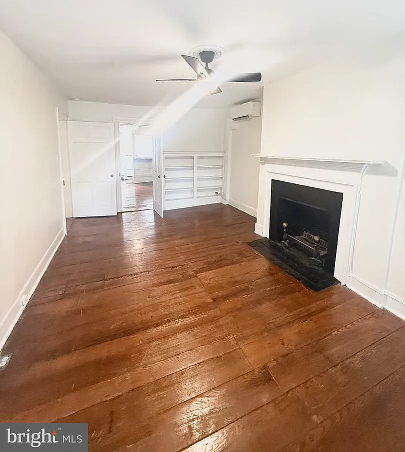 1 bed, 700 sqft, $2,099 — Photo 3