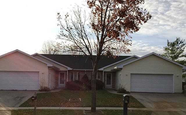 1st image of 806-808 Jana Ln