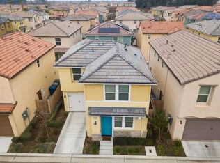 1352 Joy Dr, Clovis, CA 93619