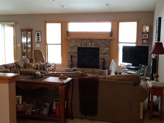 5th image of 3828 Briar Crest Dr