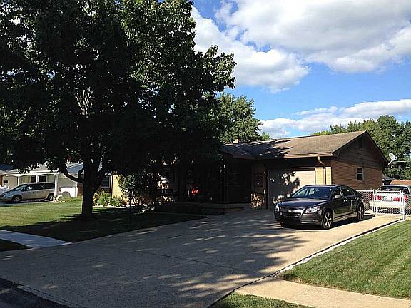 3rd image of 315 Glendale Dr