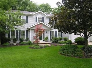387 Quail Run Dr, Broadview Heights, OH 44147