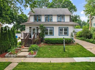 214 Washington St, Oregon, WI 53575