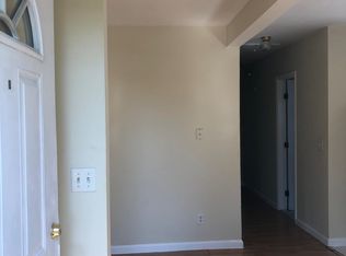 19 S 12th St #B, Wilmington, NC 28401