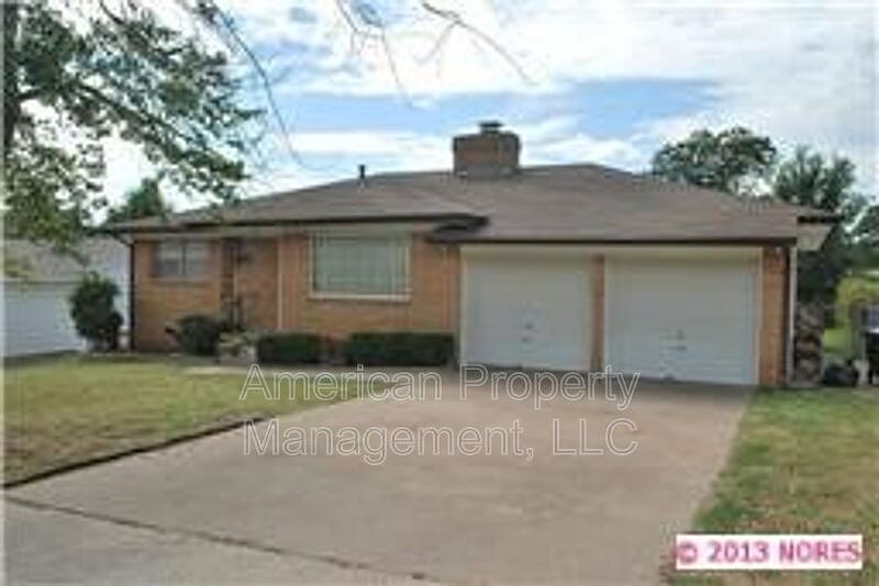 1st image of 1312 N Garfield Ave W