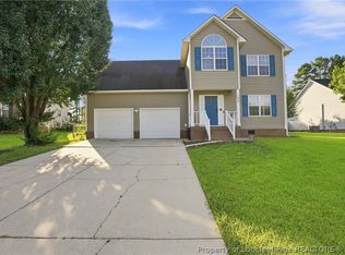 108 Timber Ridge Dr, Raeford, NC 28376