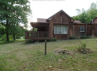 17 Furnace Rd, Charleston, WV 25313