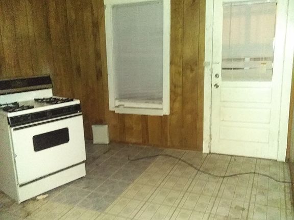 5th image of 5266 Beacon Ave