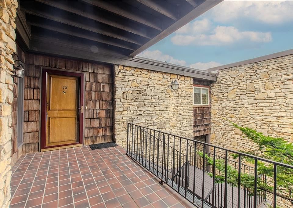 1st image of 4505 Headwood Dr APT 10