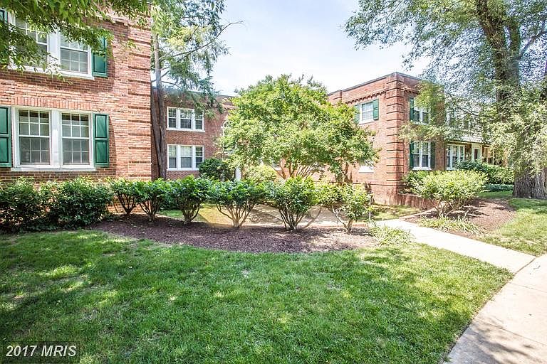 1st image of 1808 Queens Ln #4213