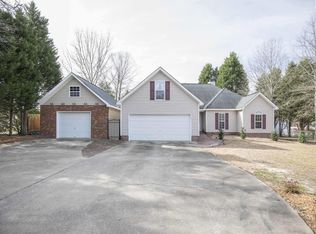 2119 Heath Pond Rd, Elgin, SC 29045