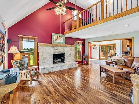 4th image of 11095 Strausser St NW