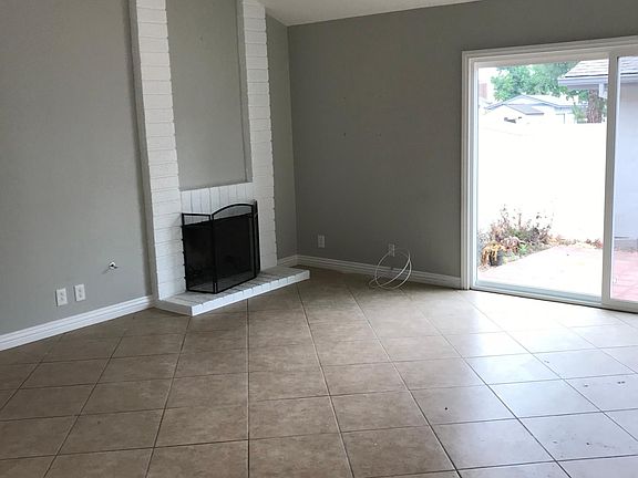 4th image of 668 Kumquat Way