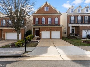 8355 Middle Ruddings Dr, Lorton, VA 22079