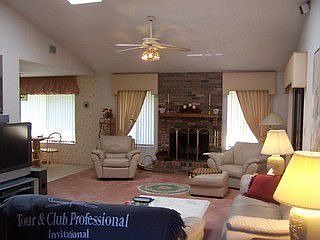 2nd image of 113 Sweetwater Oaks Ln