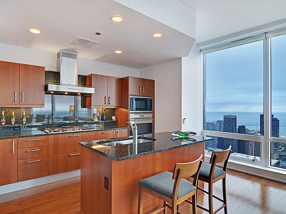 4th image of 401 N Wabash Ave Unit 58G