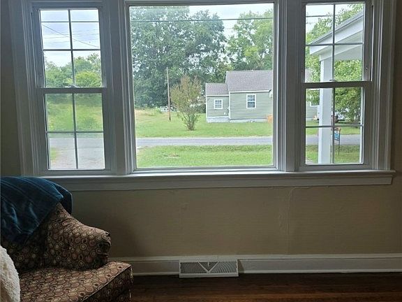 5th image of 4319 Shackleford Rd