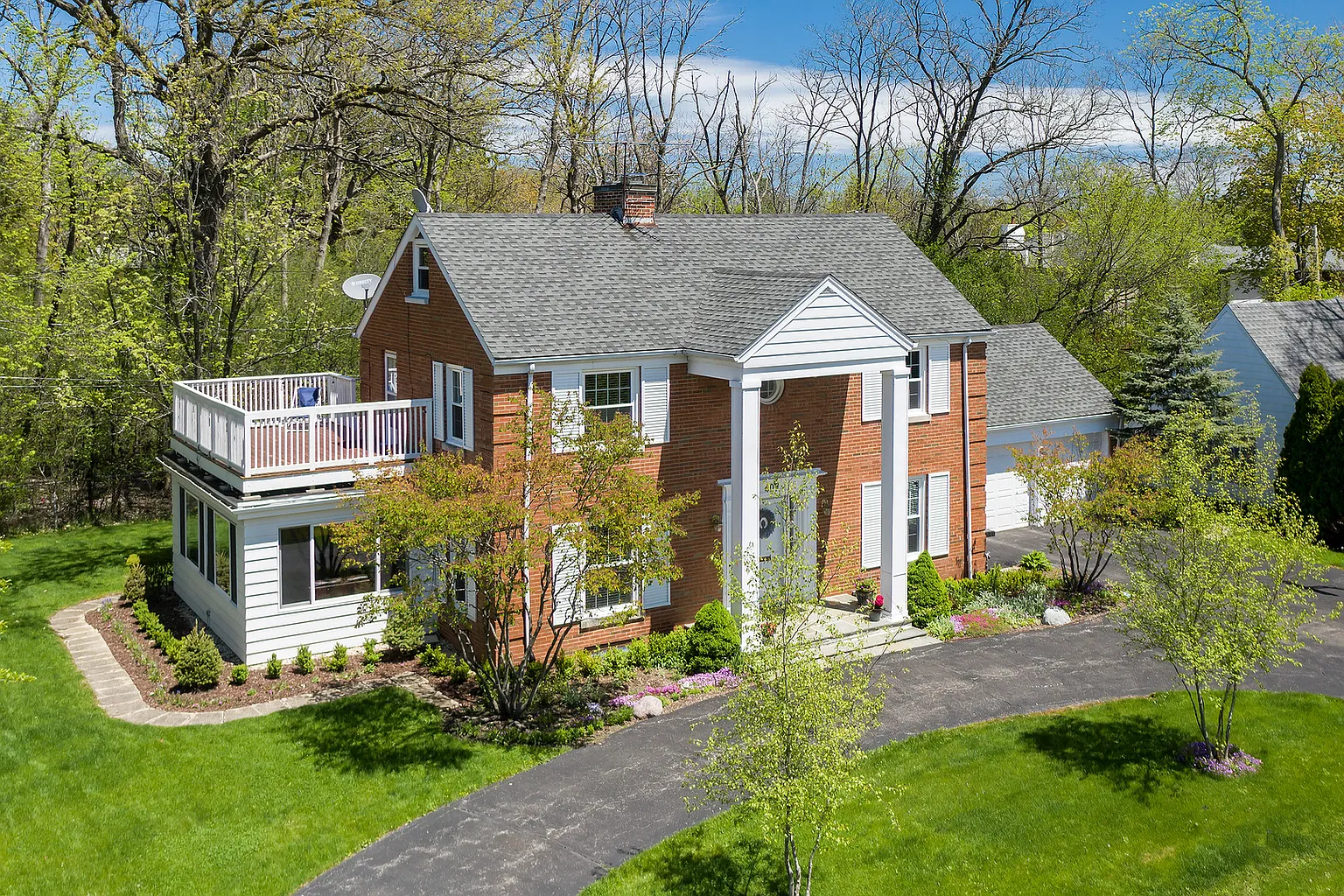 407 Kelling Ln photo 1