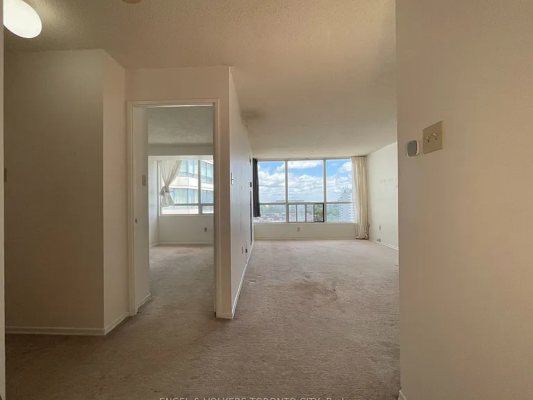 3050 Ellesmere Rd #1402 — Photo 3