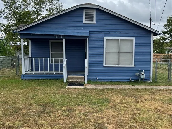 1111 Lowery St, Bryan, TX 77803