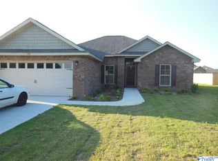 129 Lyons Rd, Owens Cross Roads, AL 35763