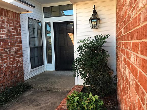 3rd image of 1708 Whispering Creek Ct