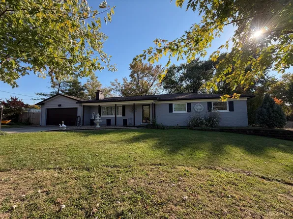 7523 Lawndale Dr, West Chester, OH 45069