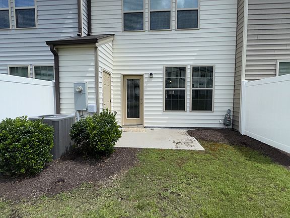 2nd image of 218 Cross Blossom Rd #1