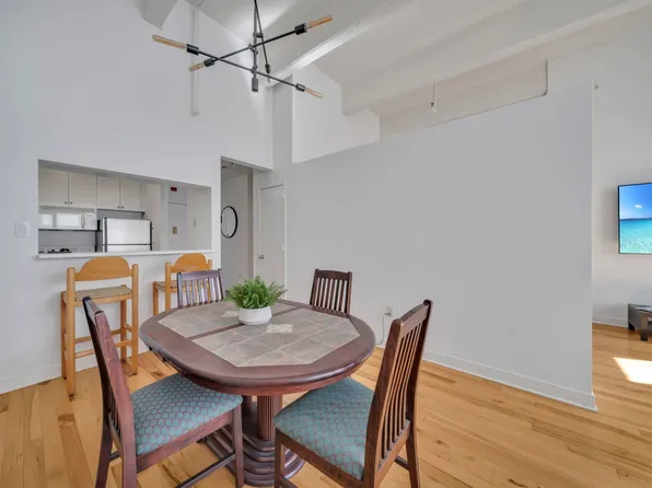 1500 Hudson Street image 6 of 27