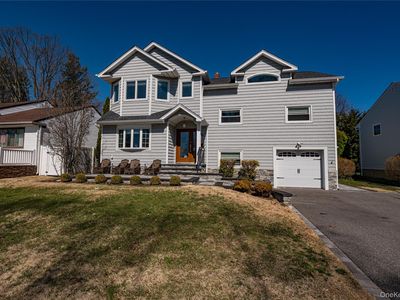 35 Circle Drive, Syosset, NY, 11791