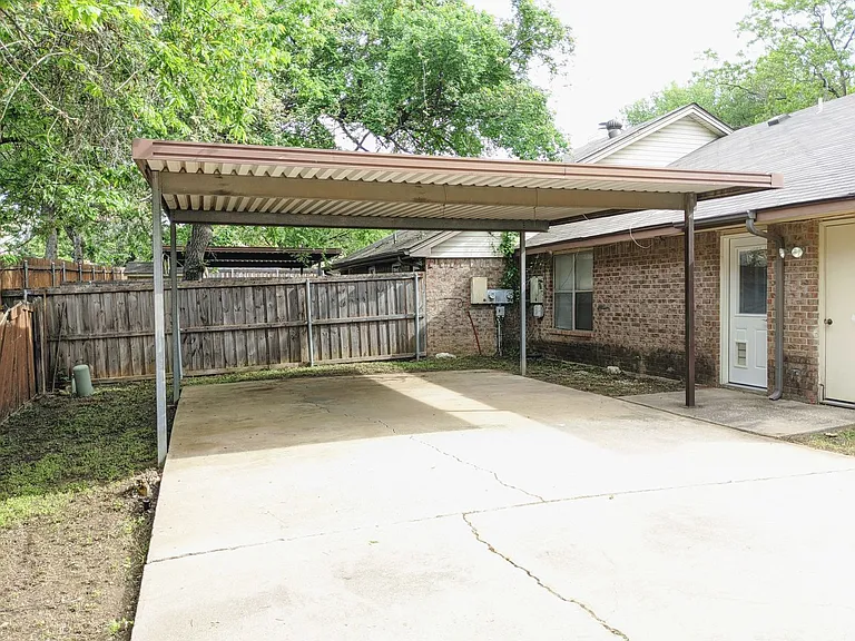3013 Clover Ln — Photo 19
