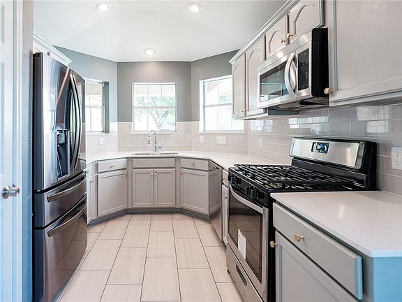 5th image of 5309 Hutchinson Dr