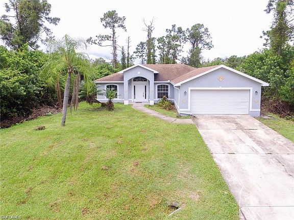 2nd image of 960 Iris St E