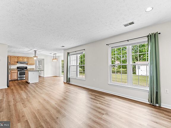 4th image of 5802 Opaleye Ct