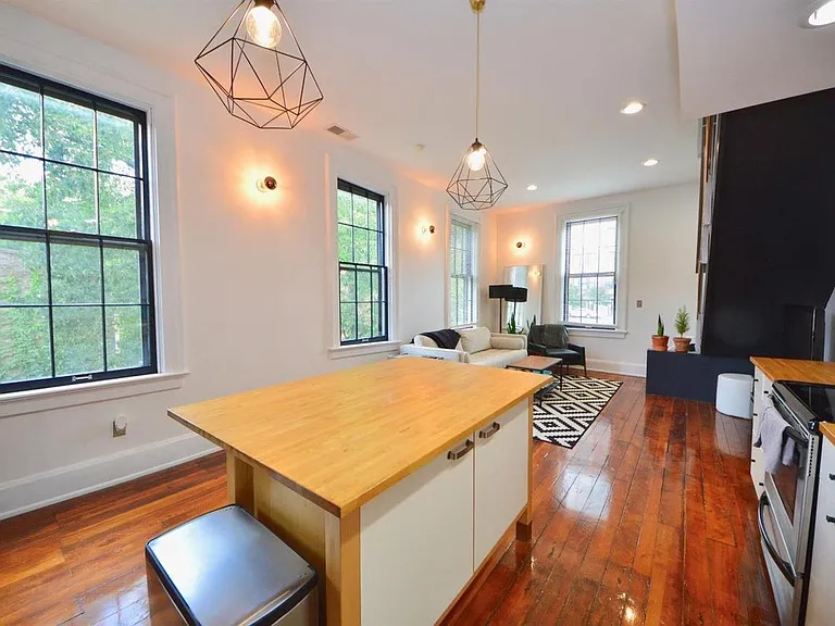 1314 Spring St #4 — Photo 3