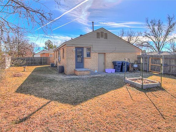 2nd image of 3909 NW 17th St
